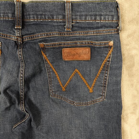 Wrangler Retro Slim Straight Jeans Dark Wash Men’s 36x34 Blue Denim - Picture 11 of 12